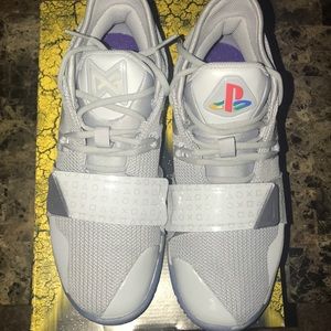 Paul George 2.5 x Play Station